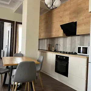 Vazi Aparthotel